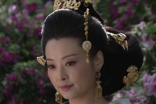 汉朝阎来自太后为何执政一年360问答便遭废黜，并被虐而死？
