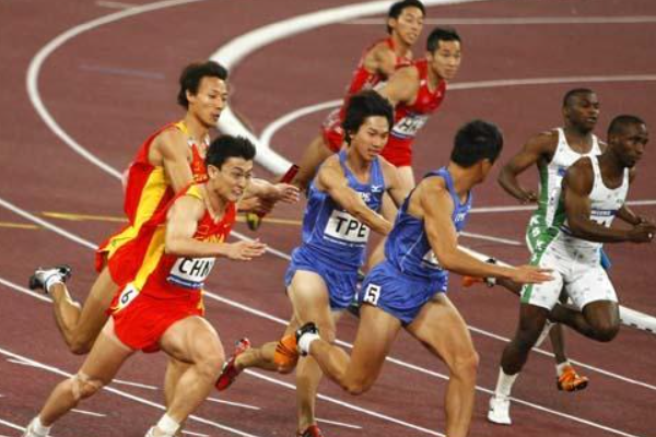 国家100，200米三级运动员来自考级标准