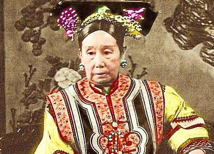可怜天下父母心到底是慈禧太后写的还是出自白居易的长恨歌