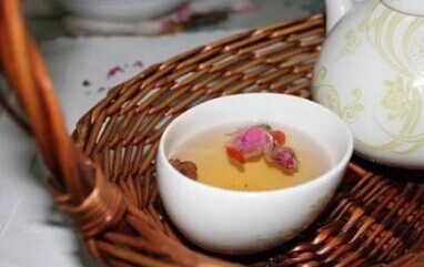 玫来自瑰花茶的功效与作用都有些什么?1