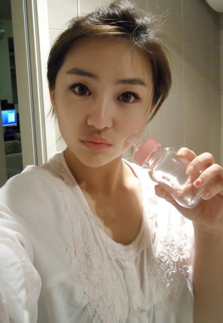 谢霆锋小三夏馨雨怎么回事 接吻亲密照是什么关系