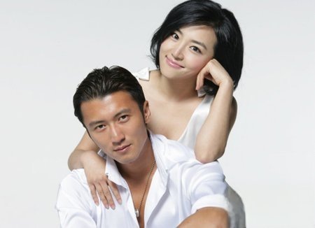 谢霆锋小三夏馨雨怎么回事 接吻亲密照是什么关系