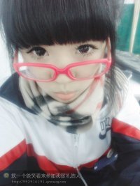 求张依依、赵誉博的图片，越多越好