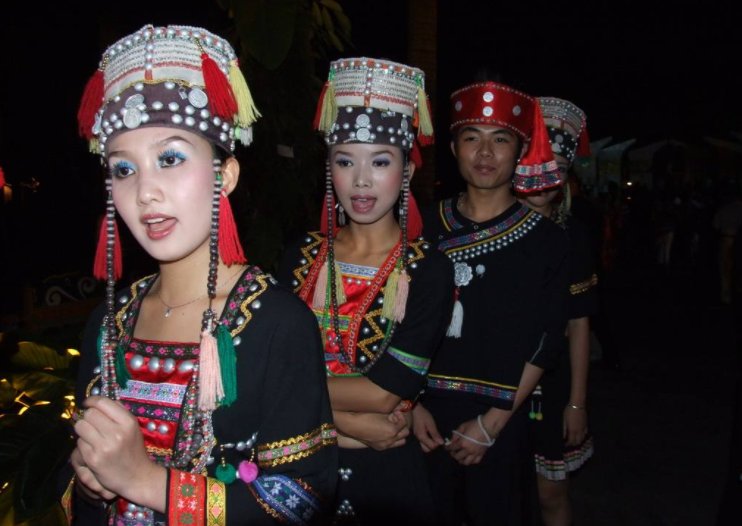 什么是摆夷族人？