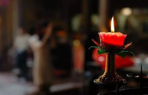 法门寺“暴雷”背后，寺庙在商业浪潮中迷失，如何避免寺庙商业化？