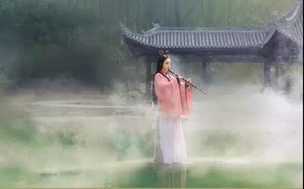 一见倾心再见倾城 什么意思