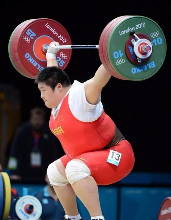 举重比赛中最重的杠铃片是什么颜色