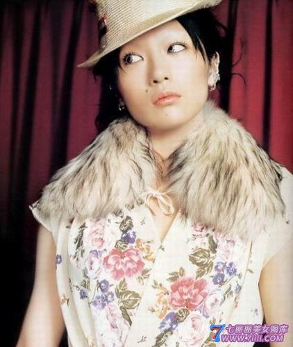 椎名彩的个人简介