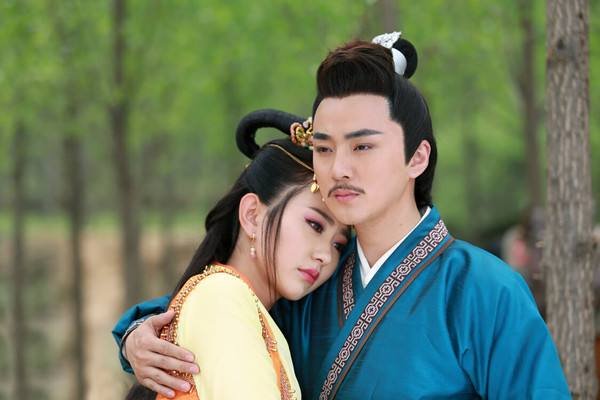 薛丁山和樊梨花的儿子叫什么名字？