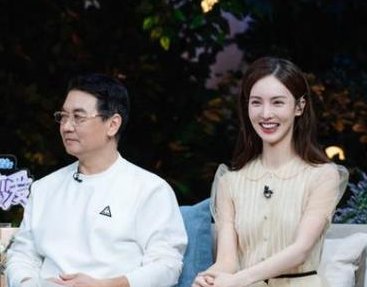 《女儿们的恋爱》收官，金晨赴约卡斯柏，男方到底有何背景和魅力？