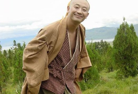 春光灿烂猪八戒一共有哪几部。。。