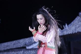 新白发魔女传的剧情介绍