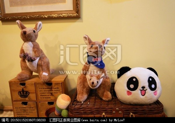 亿万玩偶的章节目录预览