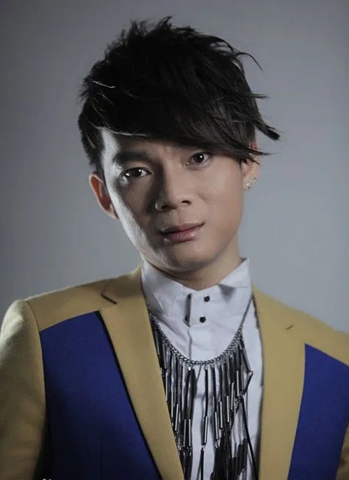 六哲个人资料真名 六哲的经典代表歌曲