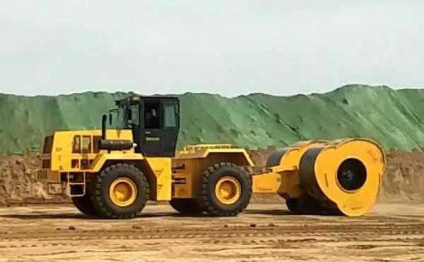 冲击式压实机是怎么工作的?