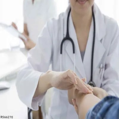 伊分子叶黄素对飞蚊症有效吗 导致飞蚊症的原因有什么