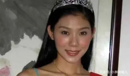 林丹为她抛下孕妻，李泽楷因她魂牵梦绕，赵雅淇究竟是谁？