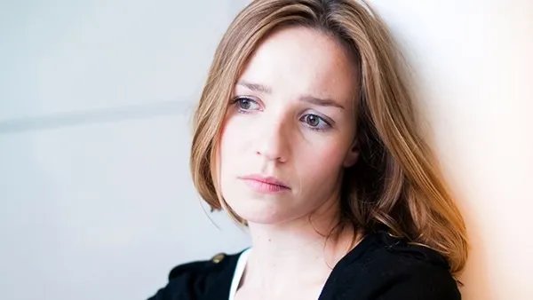 女生下面为什么会变黑？没做过但是下面很黑怎么办？