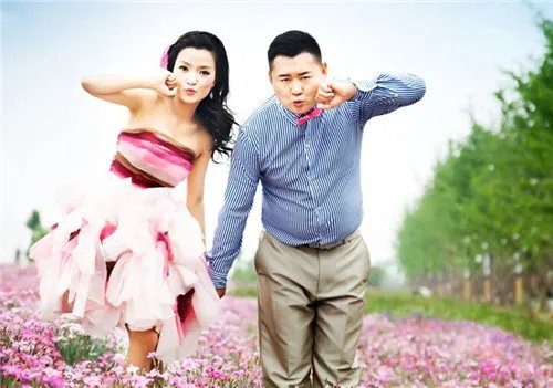 先拍婚纱照还是先领证好 领证与拍婚纱照有顺序之分吗