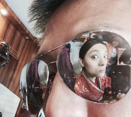 邓超作死晒孙俪丑照 调侃:你最美的照片!