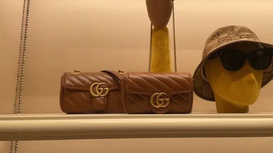 阿姆斯特丹机场免税店购物|血泪教训