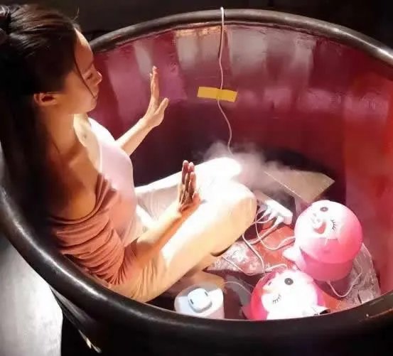 女星洗澡戏原来是这样拍的（图）