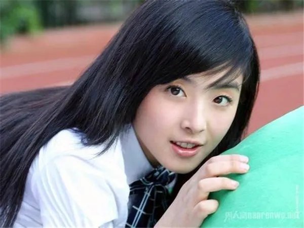 张含韵失业五年无人理现在怎么样了 张含韵算几线演员有多少资产