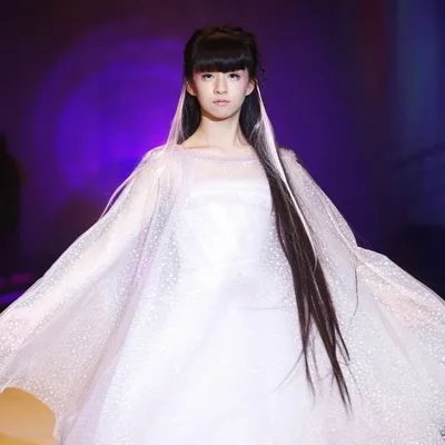 小彩旗身高体重详细介绍 小彩旗男友曝光