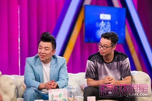 张艺兴已被涂黑 从一张白纸变老道还“变坏”