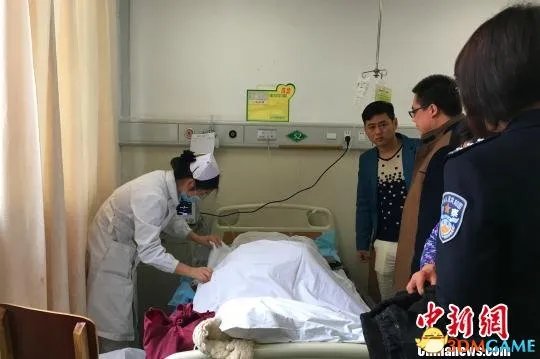 湖北宜昌化粪池爆炸:井盖被冲出10多米 14人伤