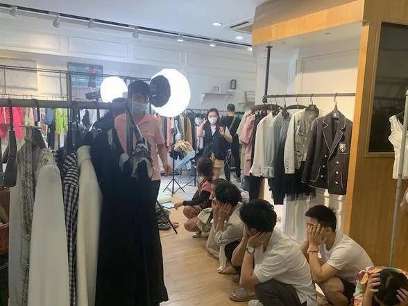 关于上海破获的首例网红直播带货售假案，你有何看法？