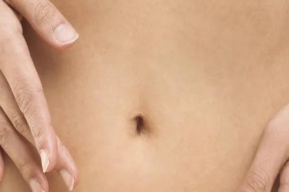 正常的肚脐眼长什么样图片