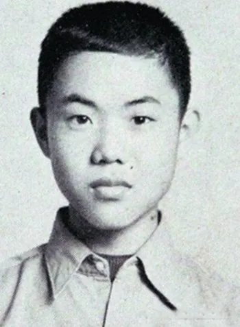 利菁变性前照片曝光 被医生曝光其变性过程