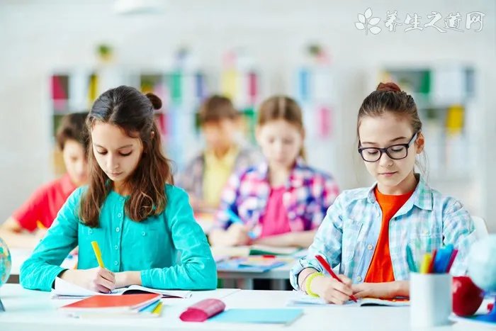 有友泡椒凤爪能吃吗