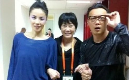 王菲经纪人退休原因 陈家瑛:欠儿女太多