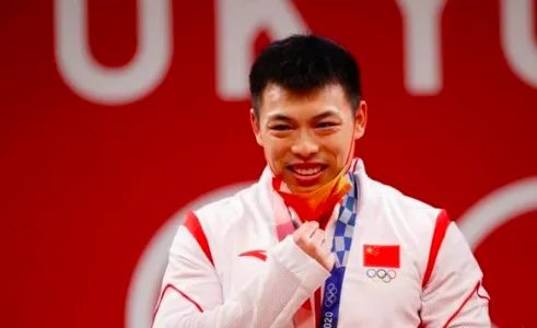 奥运奖牌获得者可摘口罩30秒,此举是何用意?