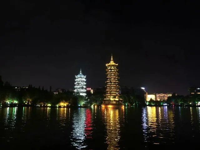 桂林阳朔一日游最佳路线（桂林阳朔三日游攻略）