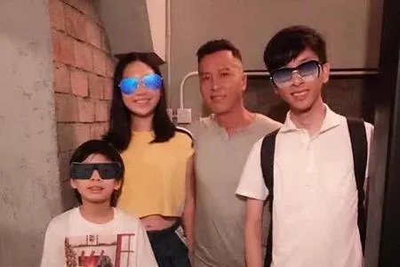 甄子丹前妻梁静慈现状 梁静慈为什么生下孩子 梁静慈年轻时的照片