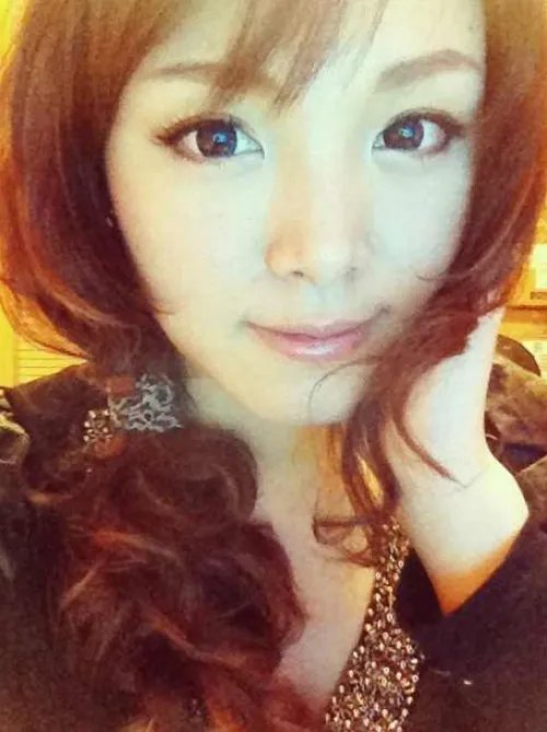 G1联赛线下决赛美女主持安蕾尔生活照