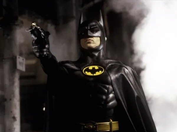 哥谭是华晨宇的,更是蝙蝠侠的