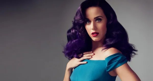 35岁水果姐宣布怀孕，曾因拒绝要孩子离婚的她，为何下定决心生育呢？