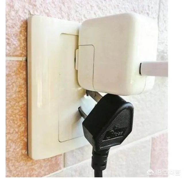 电视墙上插座该如何布置？