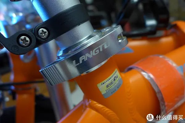 #乐骑天下# 公交通勤爱车：Langtu 狼途 14寸折叠车 开箱&后货架安装