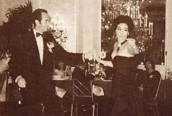 蓝琼缨年轻时太漂亮了:蓝琼缨年轻时的照片