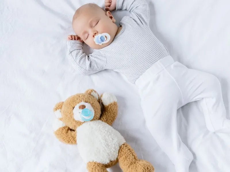 婴儿不吃奶嘴怎么办