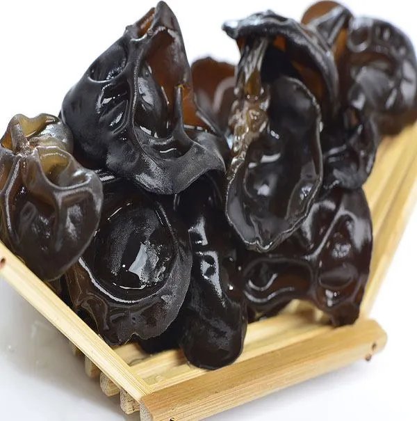 黑木耳一天吃多少算适量？该怎么吃法？