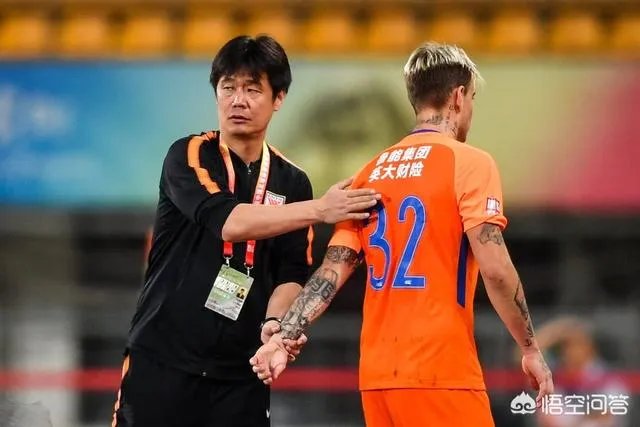 崔鹏挨骂其实是为全队背锅,你怎么看?