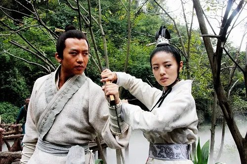 邓超出轨安以轩是真的吗 邓超和鹿晗为什么是父子