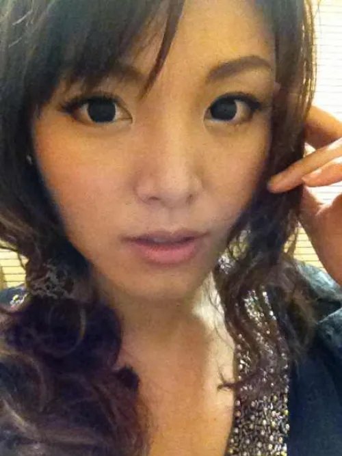 G1联赛线下决赛美女主持安蕾尔生活照