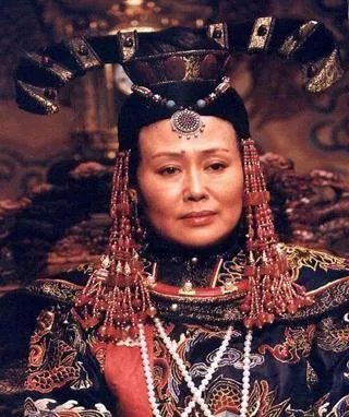 清朝孝庄皇后是死后才叫孝庄是哪个旗的人？